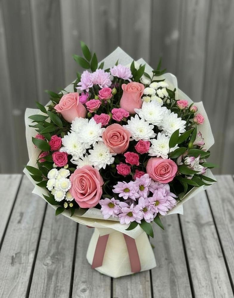 Букет цветов из: Альстромерии, Гвоздики, Розы и Хризантемы в Марьянской