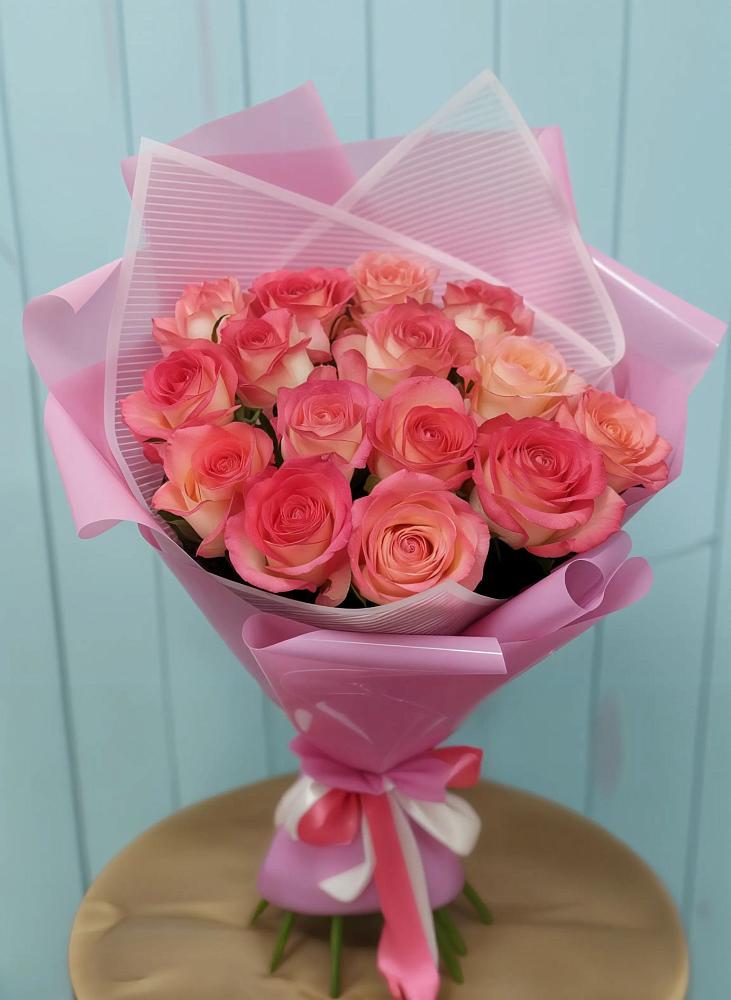 Букет 15 Розовых роз Равель в Марьянской