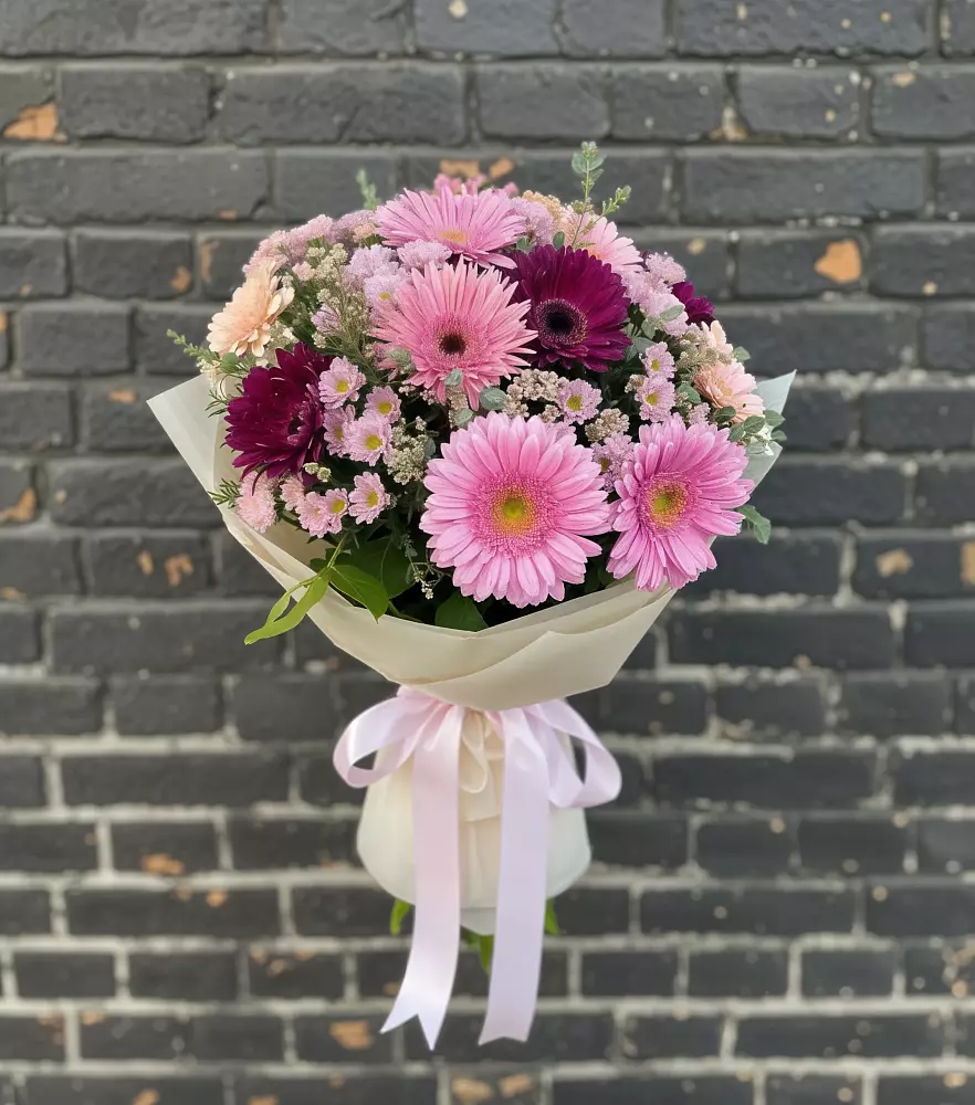 Букет цветов из: Герберы и Хризантемы в Марьянской