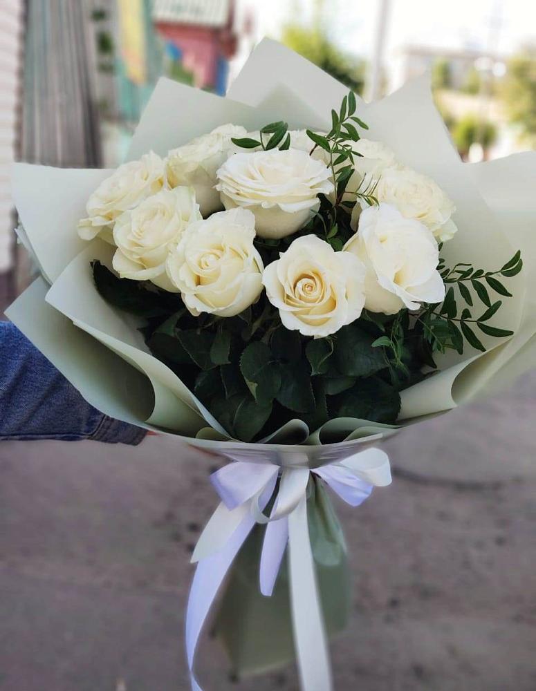 Букет Белые розы Проуд в Марьянской