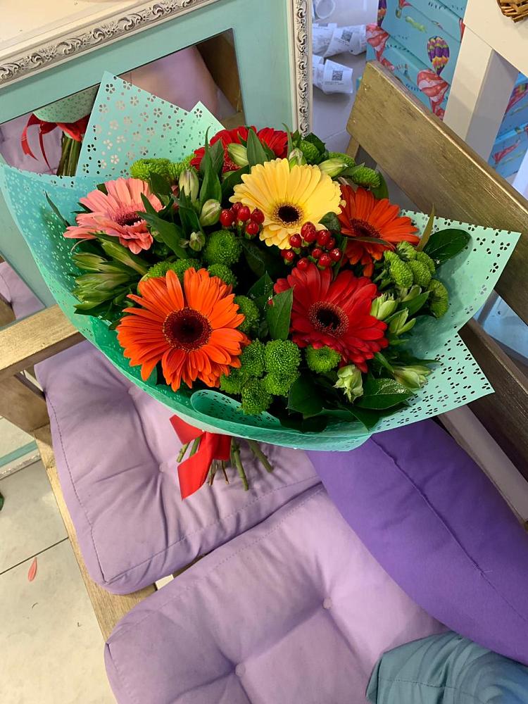 Букет цветов из: Герберы, Хризантемы и Альстромерии в Марьянской