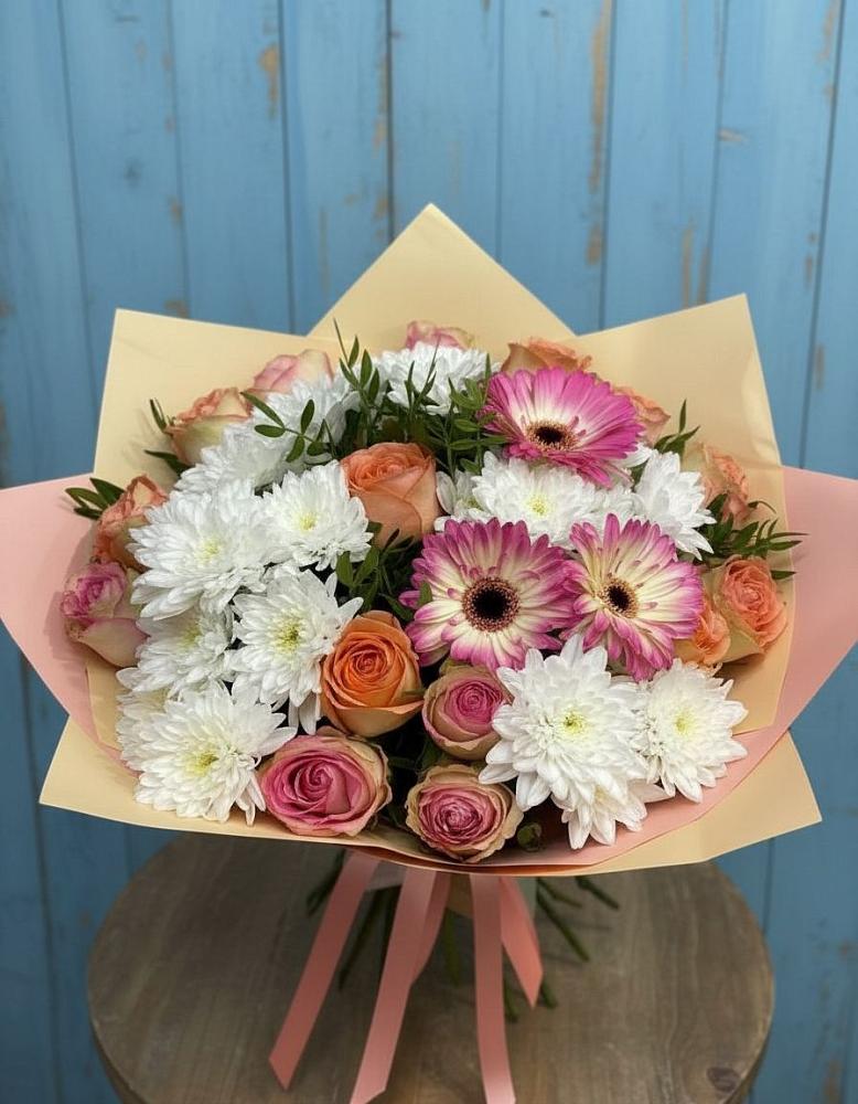 Букет цветов из: Розы, Герберы и Хризантемы в Марьянской