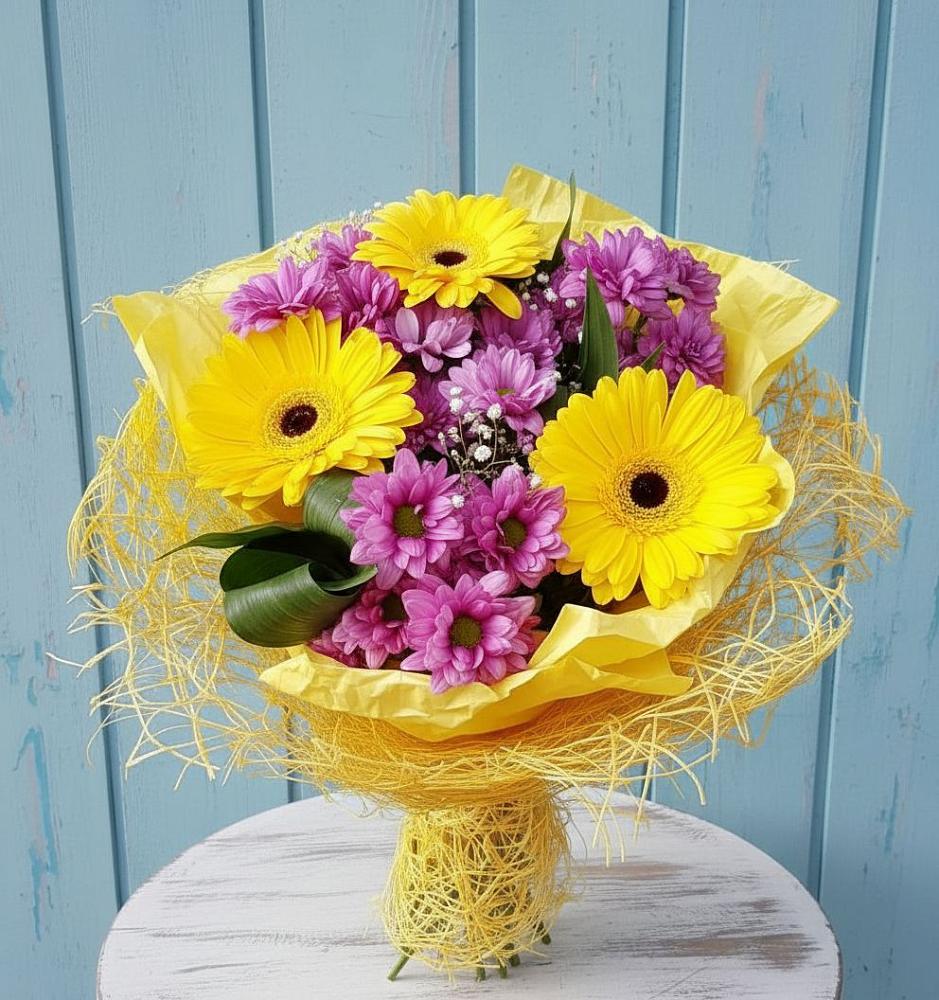 Букет цветов из: Хризантемы и Герберы в Марьянской