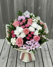 Букет цветов из:  Альстромерии, Гвоздики, Розы и Хризантемы в Марьянской