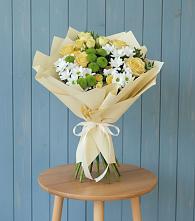 Букет цветов из:  Хризантемы и Розы в Марьянской