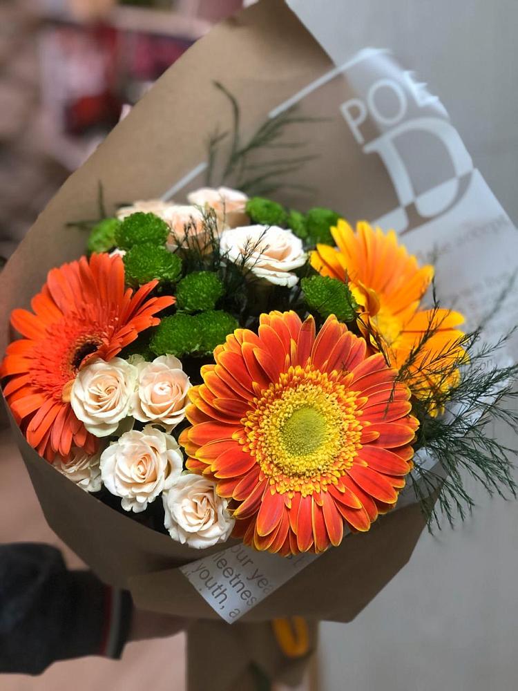 Букет цветов из: Герберы, Хризантемы и Розы в Марьянской