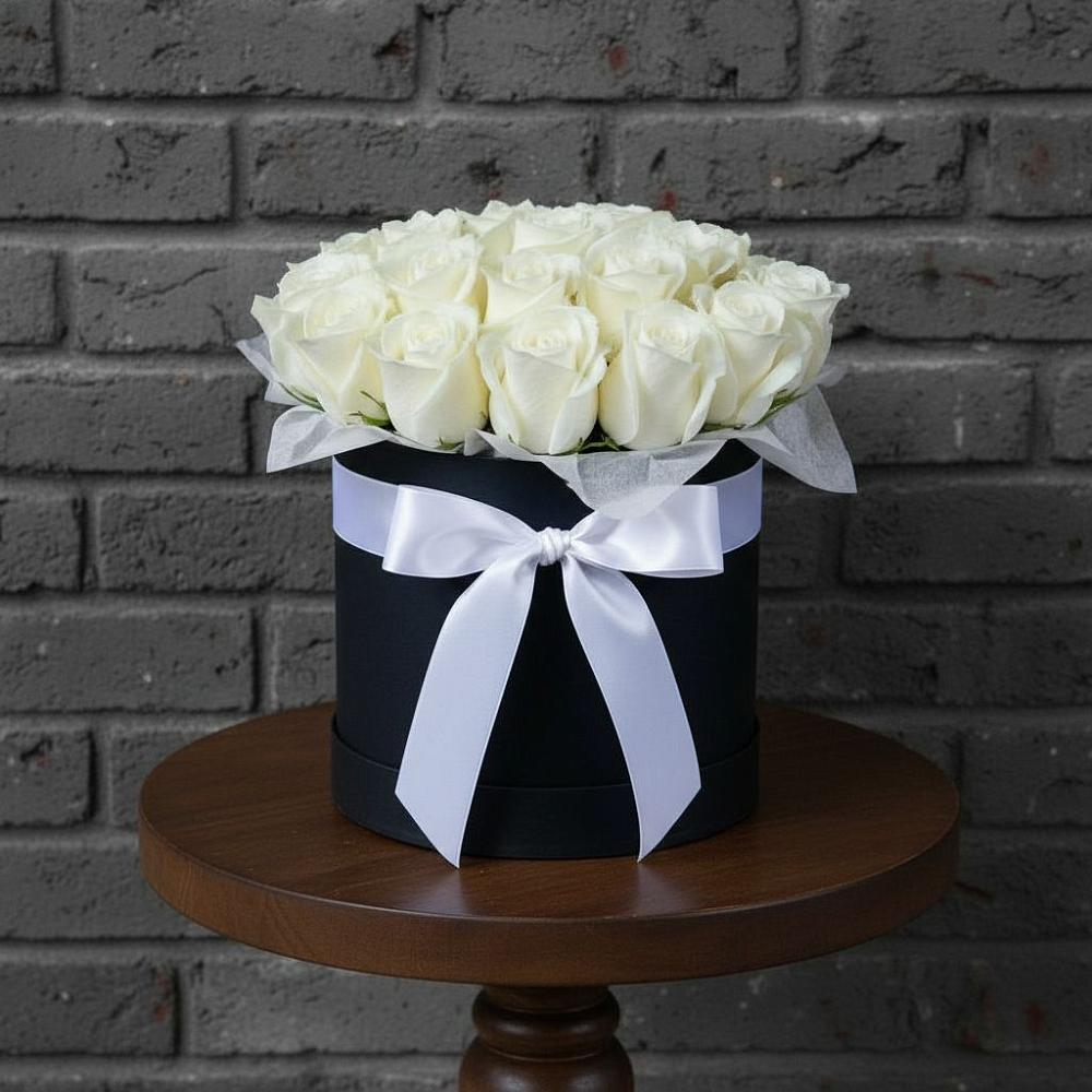 Цветочная композиция из Розы в шляпной коробке в Марьянской