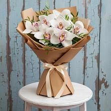 Букет цветов из:  Орхидеи и Розы #REPLACE_PRED# Марьянской