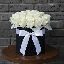 Цветочная композиция из Розы в шляпной коробке в Марьянской